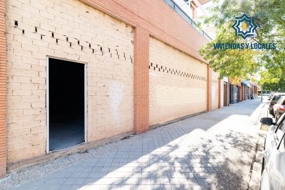 ¡Oportunidad única en el corazón del Zaidín, Granada!