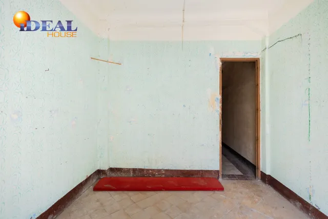 A LA VENTA EDIFICIO EN PLAZA BIB-RAMBLA — 25