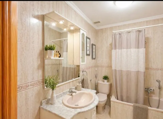 Apartamento centrico a escasos metros de la playa - foto 5