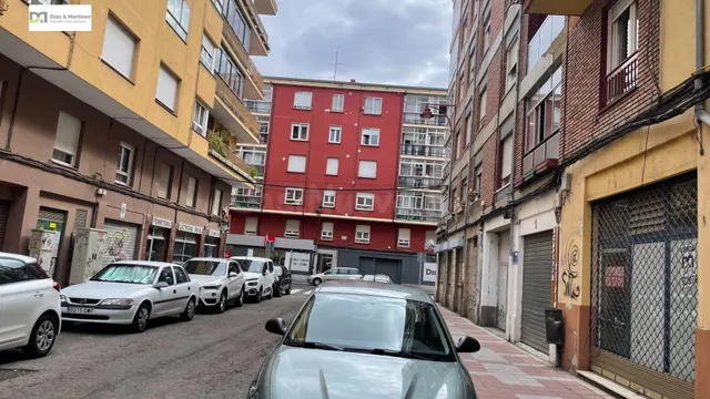 LOCAL DE 154M EN EL EJIDO - foto 2