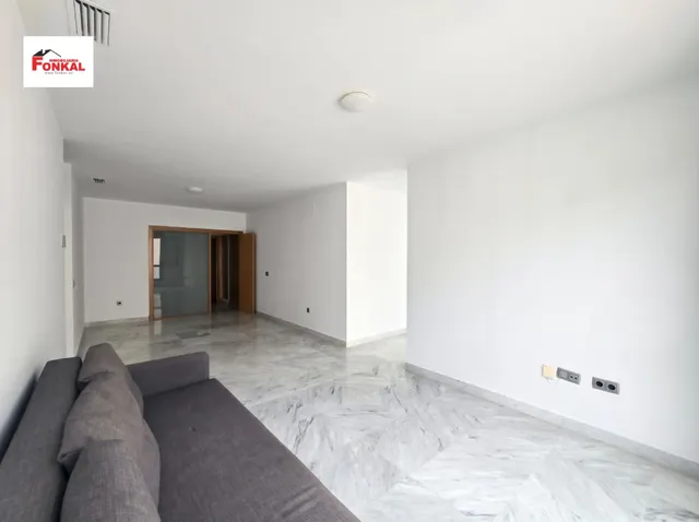 Moderno piso en el centro de jerez — 11