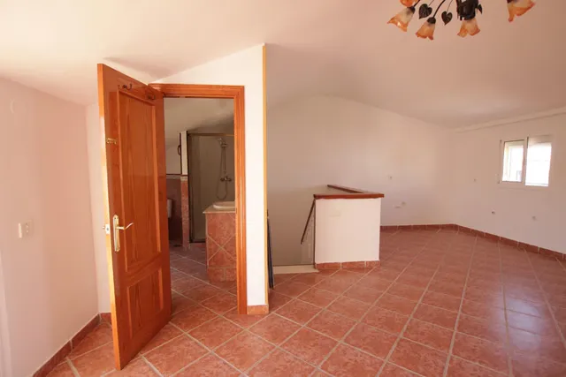 EXCLUSIVO ÁTICO DÚPLEX  CON VISTAS AL MAR Y SOLARIUM EN BENALMÁDENA — 28
