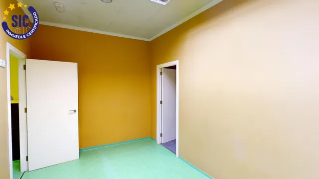Local comercial o terreno de edificación para promover 5 viviendas y trasteros junto en la Avda. Lidon de Castellón — 18