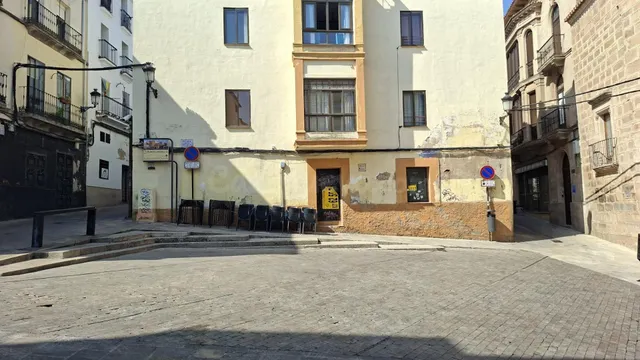 Local plaza mayor — 2