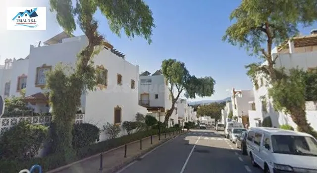 Venta casa en Marbella (Málaga) — 2