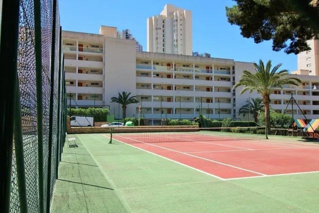 Apartamento reformado con 1 dormitorio en zona Rincon de Loix — 29