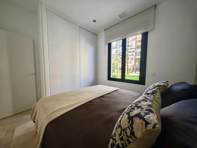 Apartamento en Fuengirola de 2 dormitorios, 2 baños junto al mar en doña sofía — 9