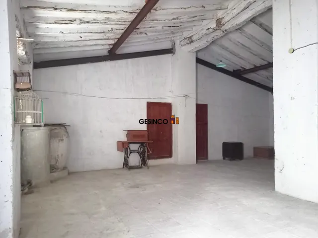 GRAN CASA EN VENTA EN AIELO DE MALFERIT — 34