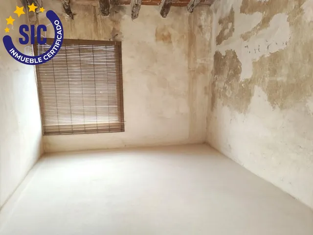 ¡Excelente oportunidad de inversión y estilo de vida en el corazón de Moixent! — 16