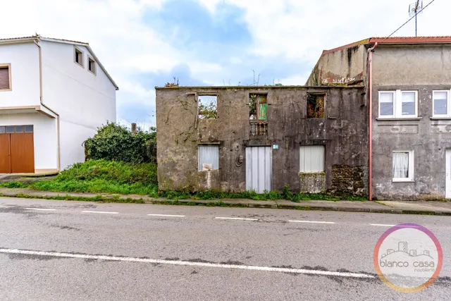 CASA DE PIEDRA con TERRENO para REHABILITAR en LG. PIÑEIRO (