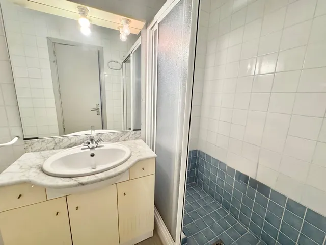 Increíble vivienda en Orihuela ciudad toda exterior con balcón amplio .. para vivir ¡Visitelo sin  compromiso!! — 10