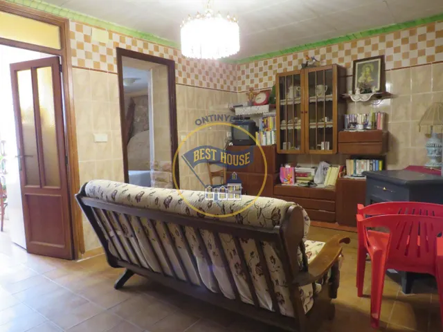 EXCLUSIVA CASA EN EL CASCO ANTIGUO DE MONTESA — 11