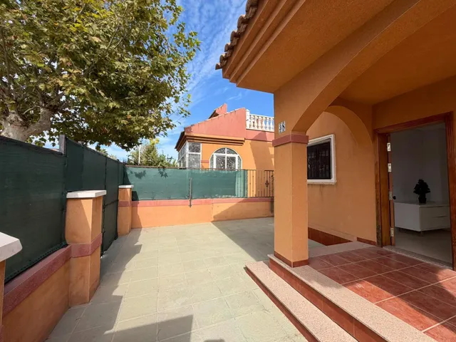 Magnifico chalet con piscina comunitaria, ideal para familias — 6