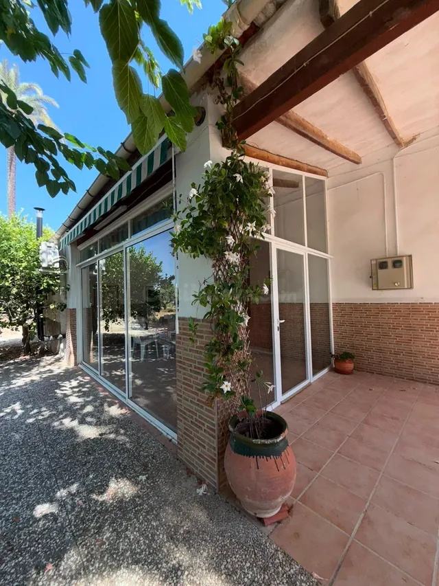 Casa de campo en venta en Avenida Algoda, 31 – Elche