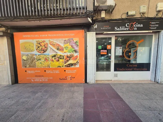 LOCAL COMERCIAL EN ALQUILER | SANTA MARÍA DE GRACIA | 600 €/ - foto 2