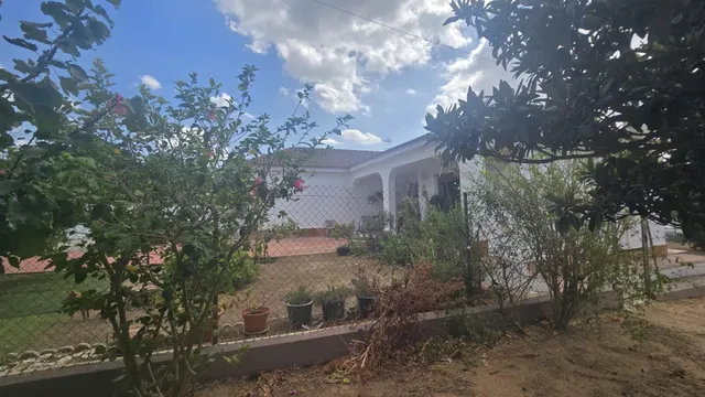 DOS CHALETS URBANOS EN UNA PARCELA SEGREGADA DE 1.500 M2 — 11