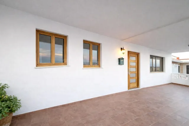 INCREIBLE CASA A PRIMERA LINEA DE PLAYA EN PUÇOL — 3