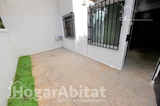 Dos terrazas privadas en esta luminosa planta baja exterior — 19