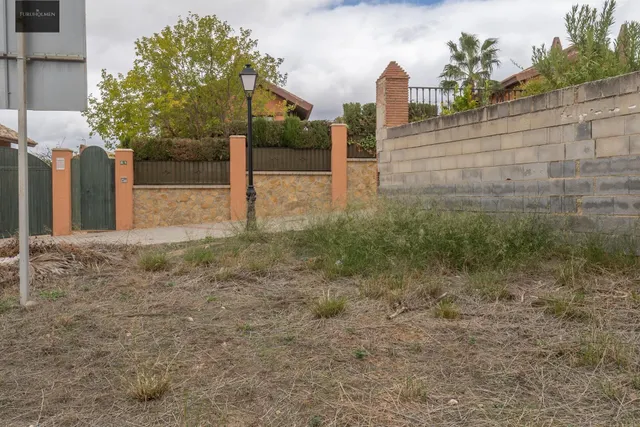 VENTA DE PARCELA EN LA URBANIZACIÓN CAÑADAS DEL PARQUE — 21