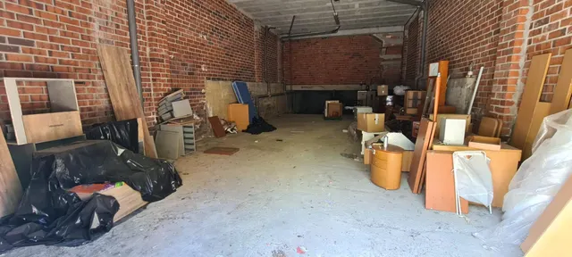 LOCAL COMERCIAL EN VENDA A LA MAURINA — 10