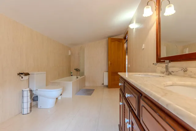 Casa exclusiva y sostenible en Bosques de Tarragona — 44