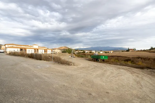 MAGNIFICO TERRENO URBANO EN LA MALAHA MUY CERCA DEL POLIGONO INDUSTRIAL DE ESCUZAR — 15