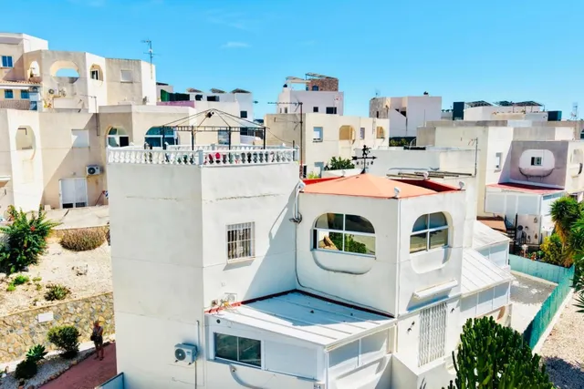 Apartamento llave en mano con amplio solárium privado y reformas recientes en San Miguel de Salinas — 15