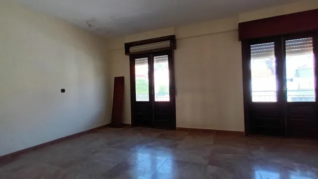 Casa 4 dormitorios en Avenida de Aeropuerto — 4