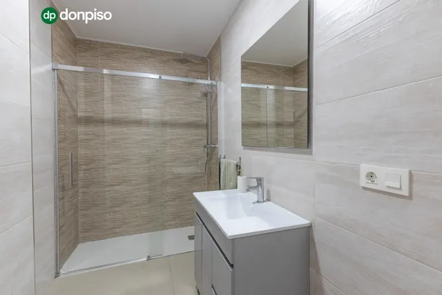Exclusivo piso de lujo en pleno centro de Granada — 32