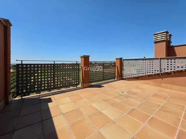 ¡a estrenar! espectacular casa adosada con gran jardín a 20 min de Lleida — 47