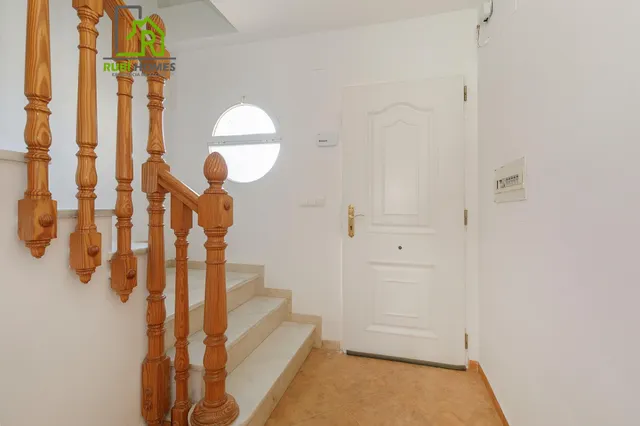 ¡Casa pareada con patio privado en Cijuela! Granada — 9