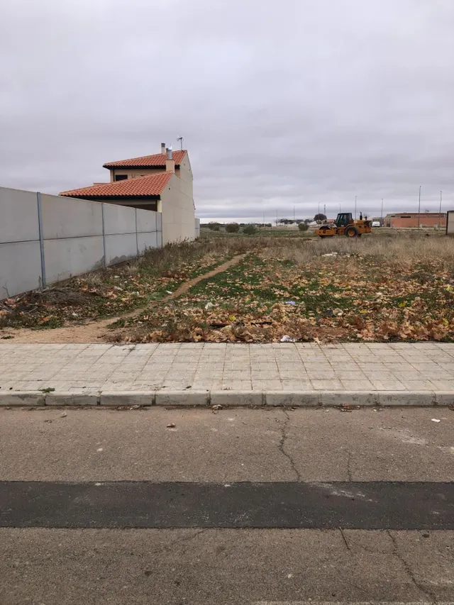 Solar en venta - Campo de Calatrava - foto 2