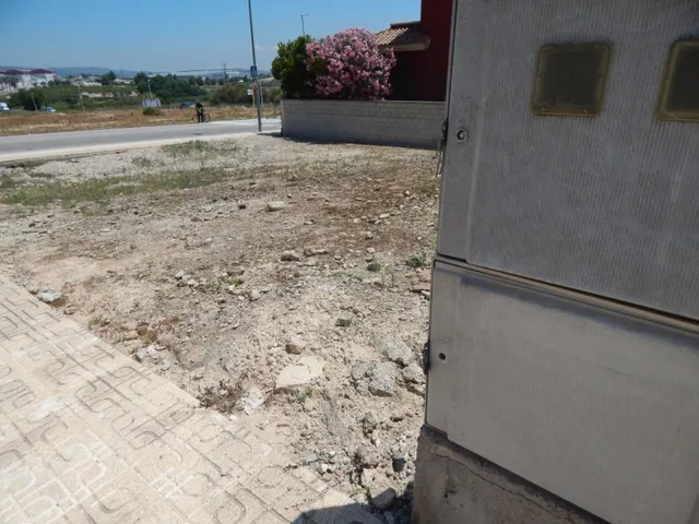 TERRENO URBANO ESQUINERO A LA VENTA EN AIELO DE MALFERIT!!! — 3
