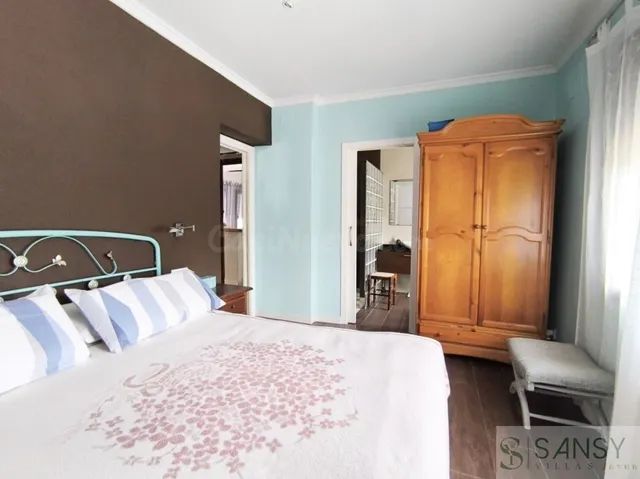 Casa-Chalet en Venta en Alicante Alicante — 28