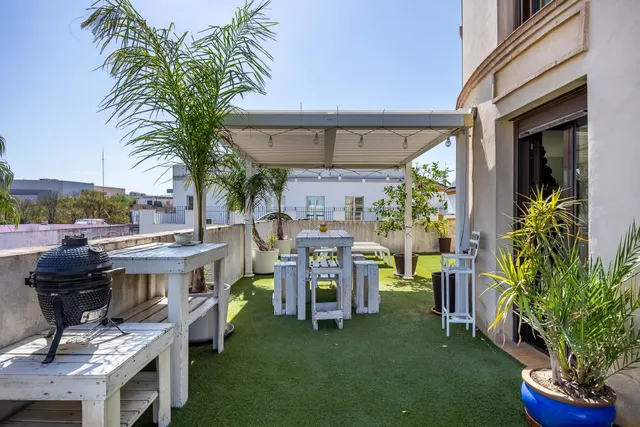 se alquila piso  SIN MUEBLES de 2 habitaciones 2 baños, terraza, garaje en castilleja de la cuesta — 19