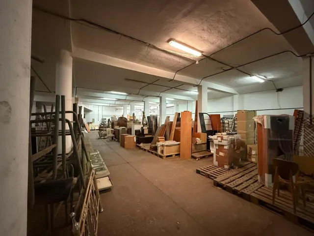 Gran Local en Venta en La Laguna - Espacio que Impulsa a tu Negocio — 21