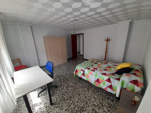 Habitación ESTUDIANTES A DOS MINUTOS DE LA UMH - BARRIO DE ALTABIX — 6