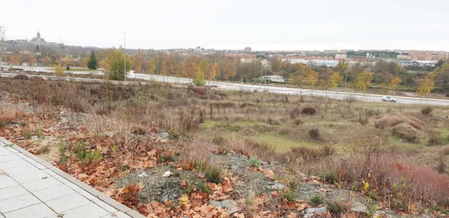 Urbis te ofrece un suelo urbano en venta en zona La Plata-Hu - foto 2