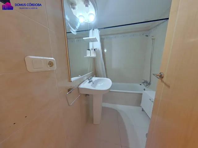¡MAGNÍFICO PISO EN VENTA EN EL HIGUERÓN, CÓRDOBA! — 24