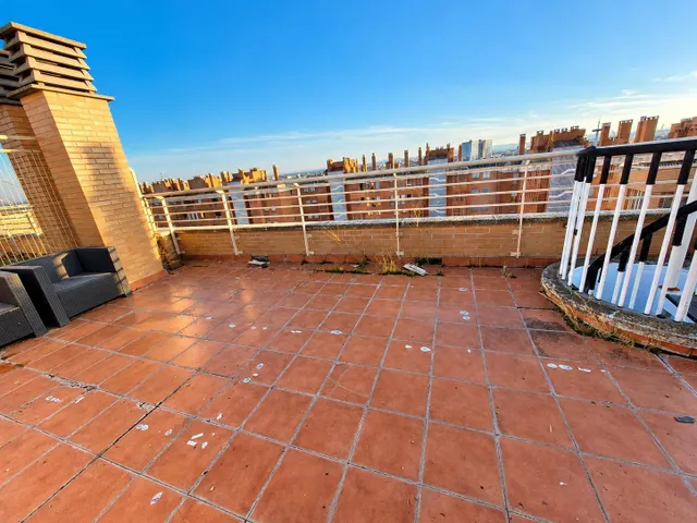 Espectacular dúplex tipo tríplex con solárium privado y vistas en actur — 35