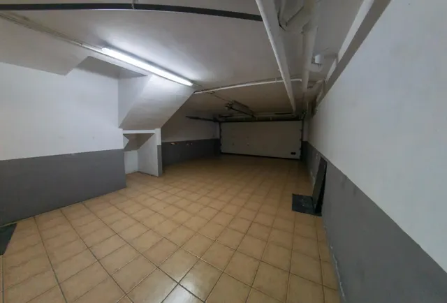 CASA ESQUINERA DE 5 habitaciones EN BARENYS — 42