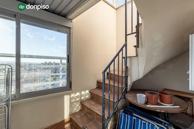 Ático dúplex en Campus de la Salud — 8