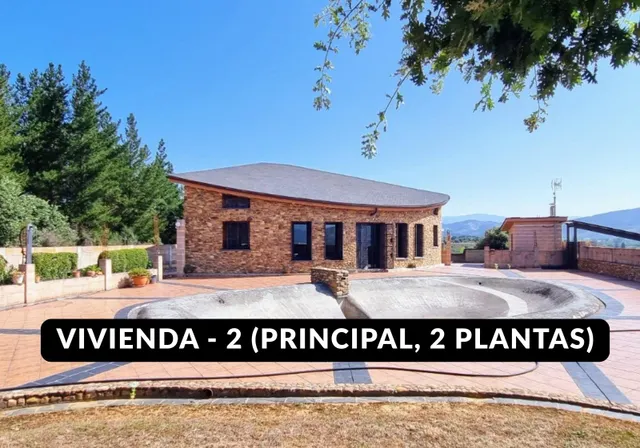 CASAS INDIVIDUALES  CON PARCELAS EN CIMBRIO (BARCENA DEL BIERZO) — 26