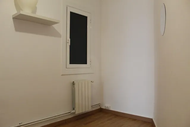 Piso con terraza de 45 m2 en Les Corts, 3 habitaciones y despacho — 15