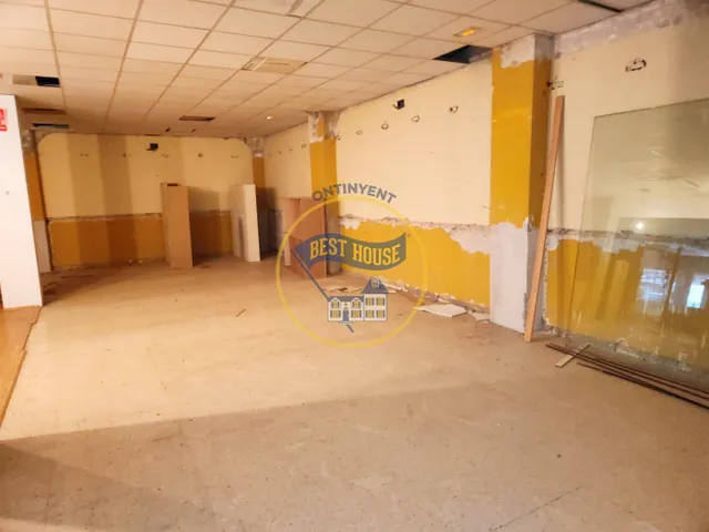 AMPLIO LOCAL COMERCIAL CON EXCELENTE UBICACIÓN EN ONTINYENT — 8