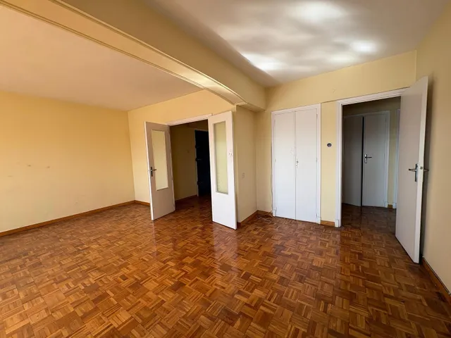 Piso de 3 dormitorios con vistas panorámicas a la Bahía | Avenida Virgen del Carmen, Algeciras — 9