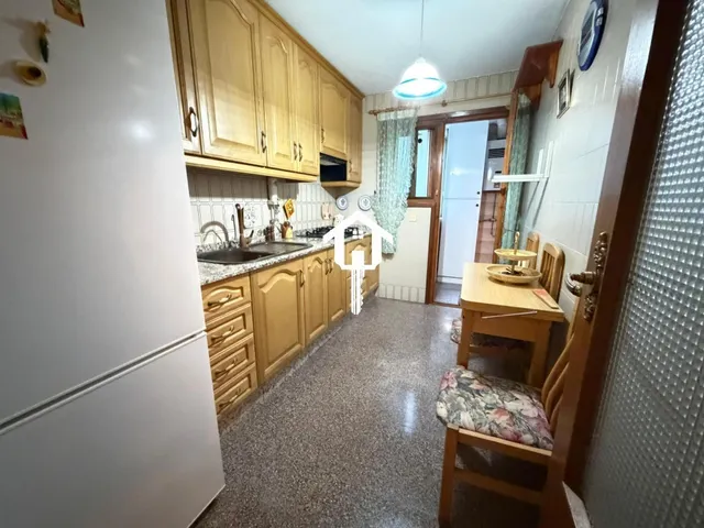 Piso en venta en Alicante, 4 dormitorios, 2 baños, 105m2, segunda planta con ascensor — 12