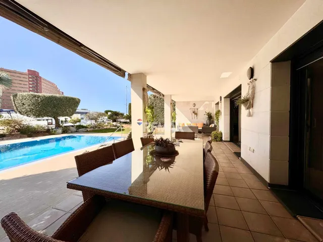 Roses | Espectacular villa moderna con amarre privado de 22  - foto 3