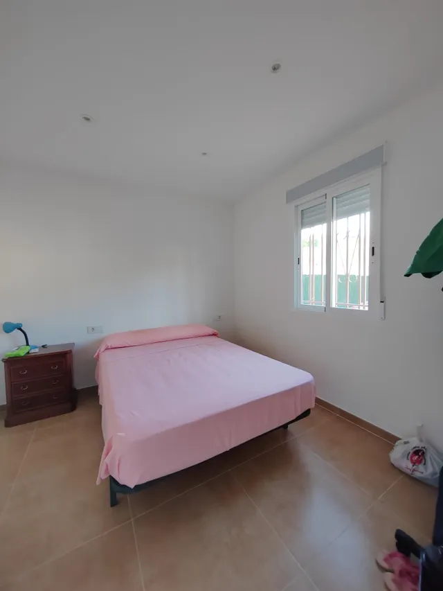 SE VENDE CHALET EN ZONA ANTIGUA CARRETERA DE GRANADA — 9