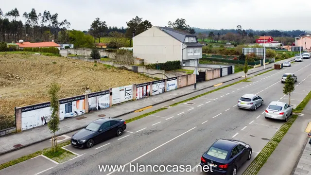 "¡Ubicación Privilegiada! Solar Urbano de 1474 m2 en Avenida - foto 4